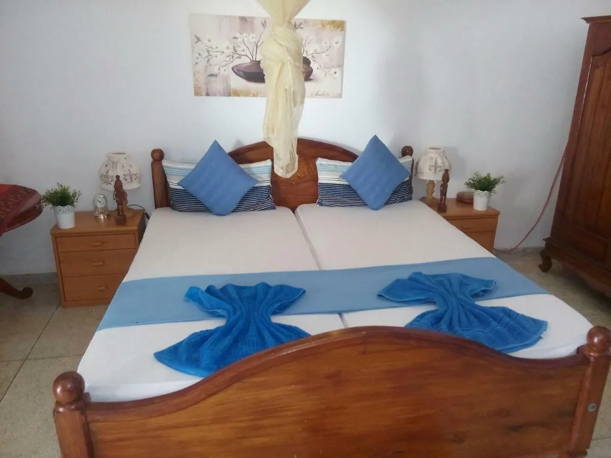 Embiente Guest House Negombo